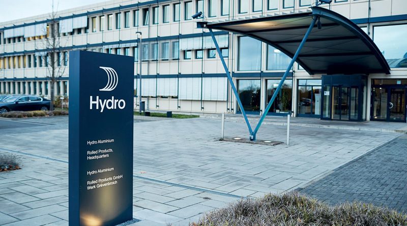 Norsk Hydro ha annunciato la cessione delle attività di laminazione a KPS Capital Partners per 1,38 miliardi di euro.