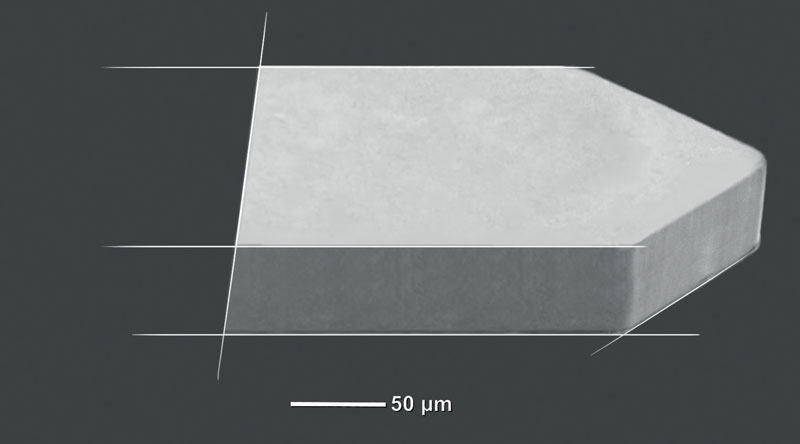 5. Esempio delle capacità di microlavorazione della società Posalux: fori quadrati 30x30 micron su nitruro di silicio (a, b, c) e “routing” di sonde verticali e MEMS