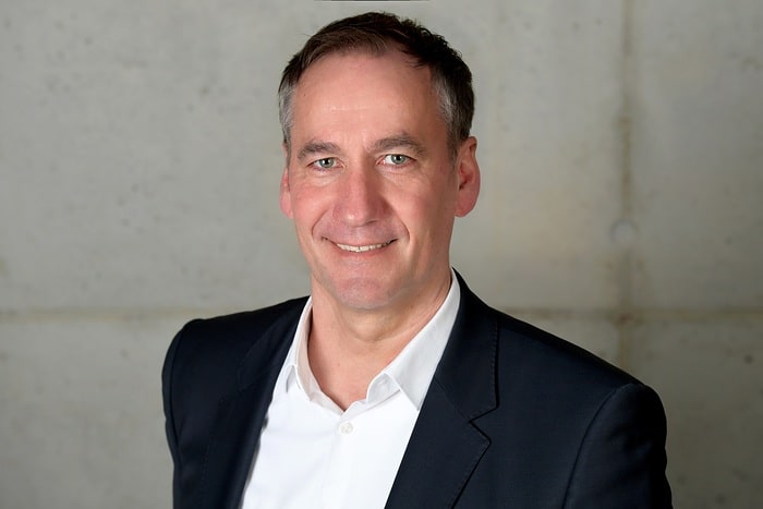 Thorsten Frauenpreiss, VP Global Sales & Service.