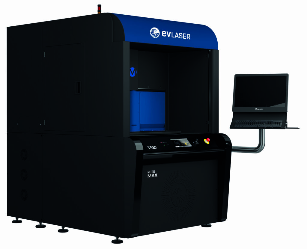 a marcatrice laser TITAN di EVLaser è anche disponibile in versione ROTOMAX con tavola rotante per applicazioni ad alta produttività.