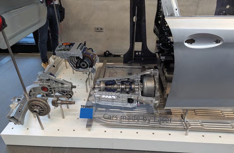 Dal motore alla carrozzeria, la tecnologia laser è protagonista di tutto il processo produttivo di un automobile.