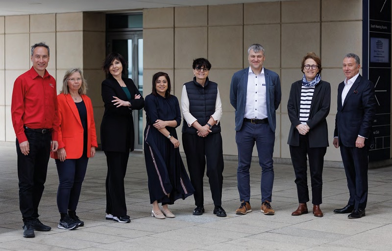 Da sinistra: Carlos Lee, Ulrike Helfferich, Nicoletta Casanova, Shahida Imani, Maria Chiara Carrozza, Adam Piotrowski, Claire Valentin e Basil Garabet.