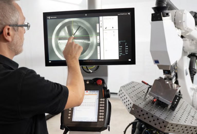 Il software TeachLine Touch consente di programmare e configurare la cella di saldatura con una velocità superiore fino al 50%. (Fonte: TRUMPF) 
