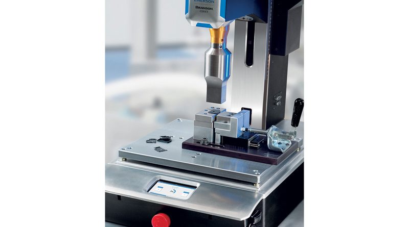 saldatura a ultrasuoni per l’assemblaggio di piccoli componenti Saldatura a ultrasuoni per l’assemblaggio di piccoli componenti EMERSON 800x445