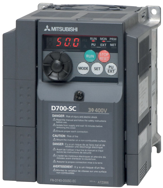 The line uses four FR-D700 Mitsubishi Electric network-controlled inverters ensuring reliability and precision in the management of the conveyor belts and the system’s main motor.
