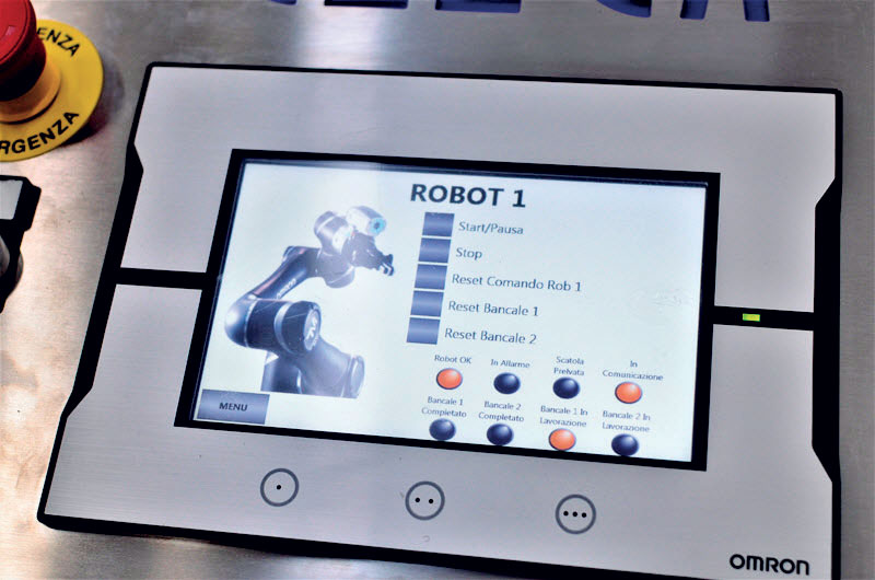 La programmazione dei cobot TM12 è semplice e non richiede tastiera o pulsantiera.