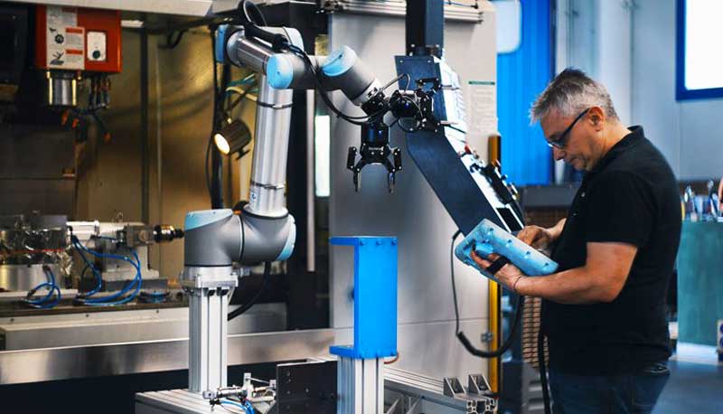 Il webinar di Universal Robots “Cobot e PLC: quando conviene usare i PLC e come connetterli” si terrà il 20 gennaio 2021.