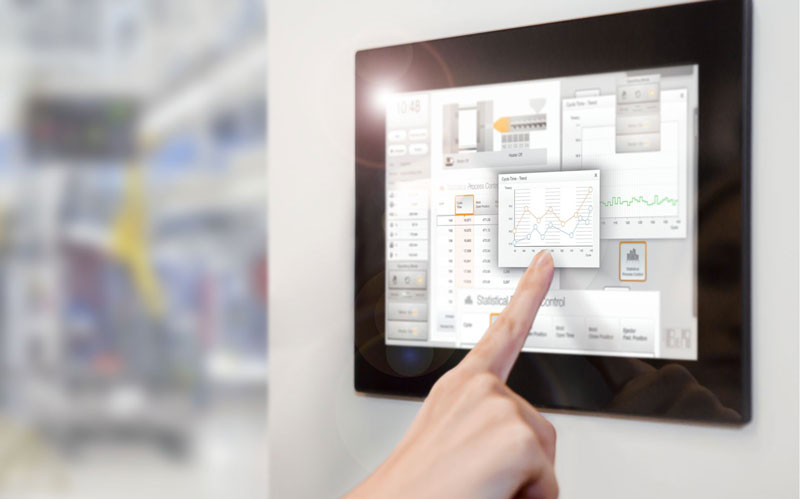 Il terminale operatore T80 è adatto per complesse applicazioni HMI web-based.