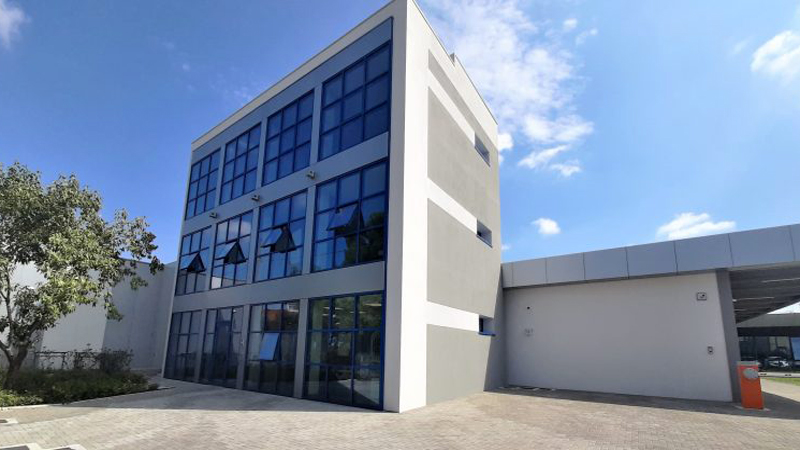 La nuova sede di K.L.A.IN.robotics è situata in via Sergio Bresciani 7, sempre a Brescia.