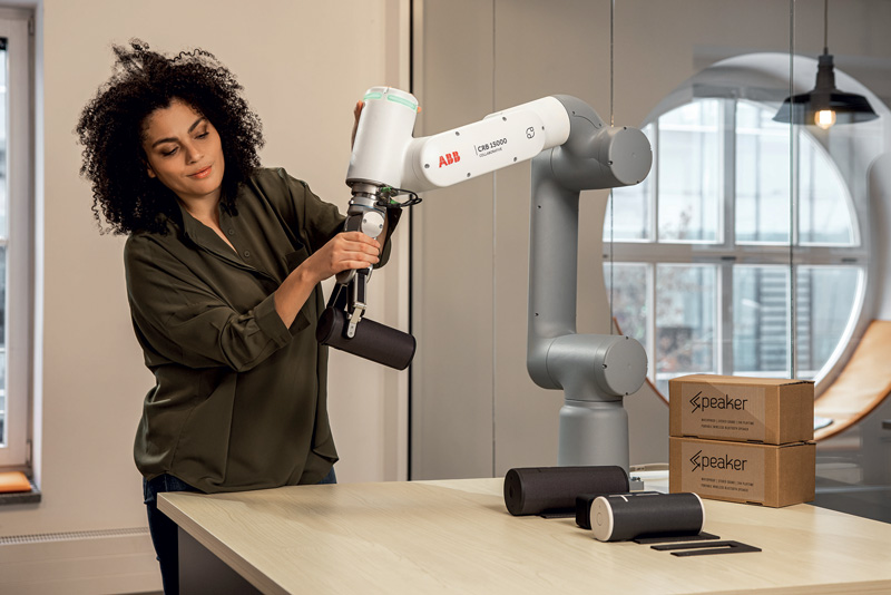 GoFa può essere impiegato nell’assemblaggio di componenti anche massivi, con velocità e precisione elevate.