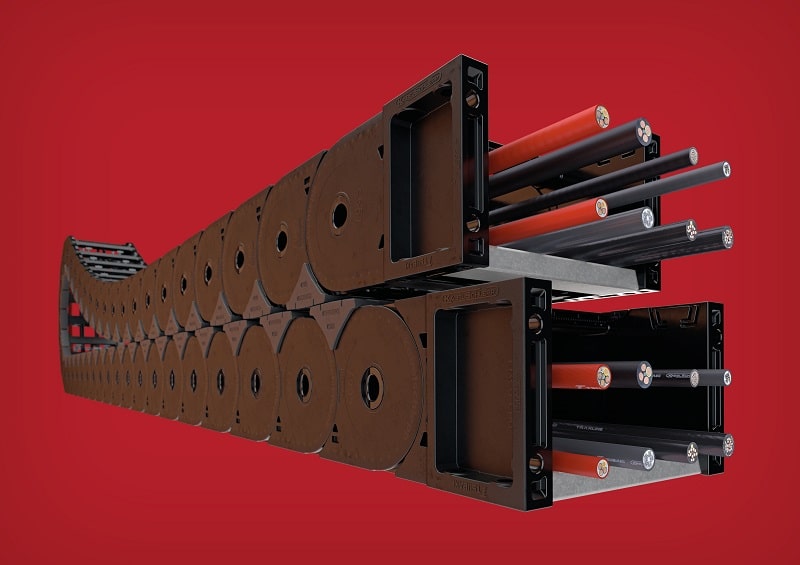 Con la nuova UA1995, KABELSCHLEPP presenta una catena versatile con uno spazio di installazione maggiore.
