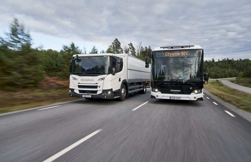 ABB will supply Scania with new robots to assemble electric batteries for heavy vehicles.