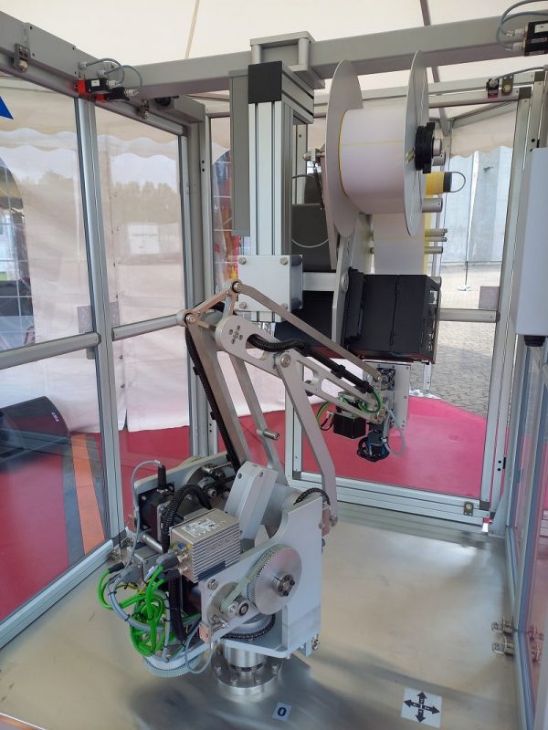 RTA Robotics realizza due tipologie di robotica: prodotti totalmente customized, oppure integrare robot prodotti da terzi.