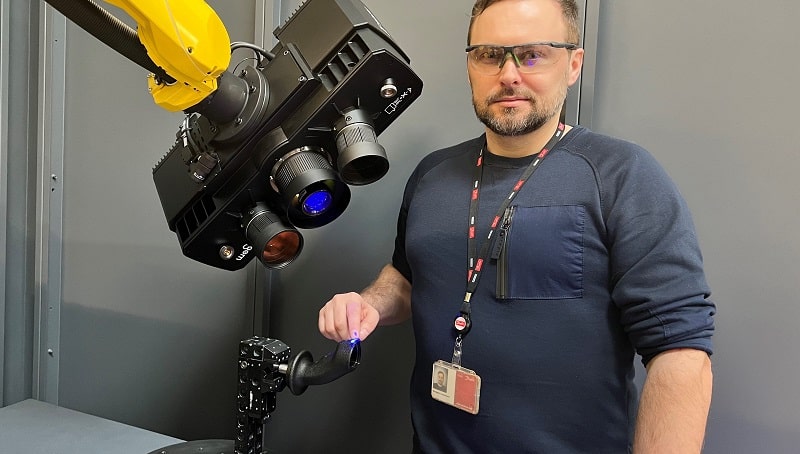 Danfoss Power Solutions has invested in an advanced 3D scanner robot for its joystick manufacturing lines in Nordborg, Denmark