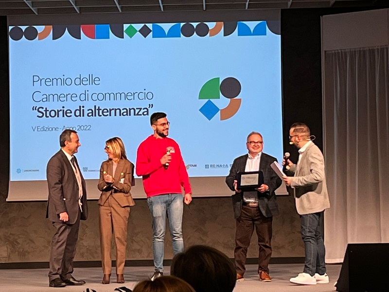 L’istituto Salvimini di Alessano (LE) è stato premiato con la “Menzione speciale per la meccatronica” all’interno del concorso Storie di Alternanza