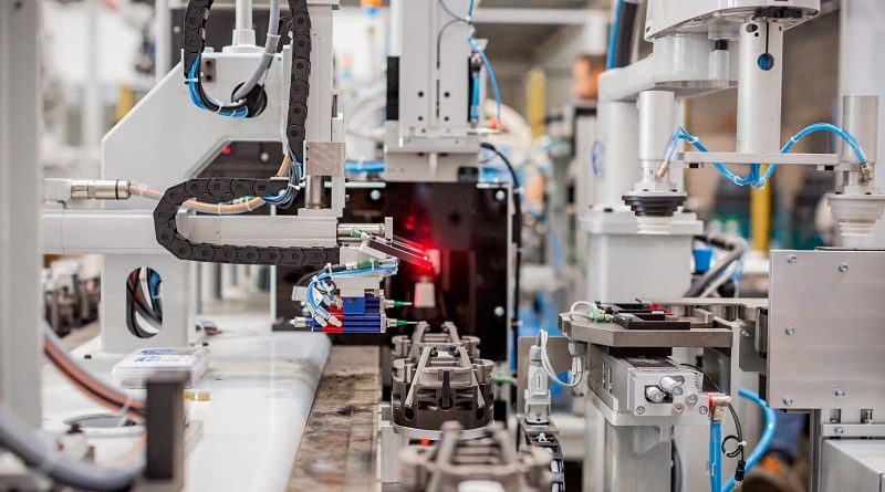 ABL Automazione trasformarsi in un partner strategico che possa accompagnare i clienti in tutta la filiera produttiva, partendo dalla lavorazione meccanica fino alla parte di fine linea.