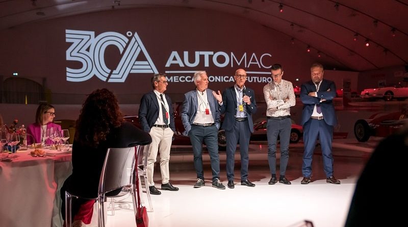 La passione unisce il passato al futuro: i 30 anni di Automac!