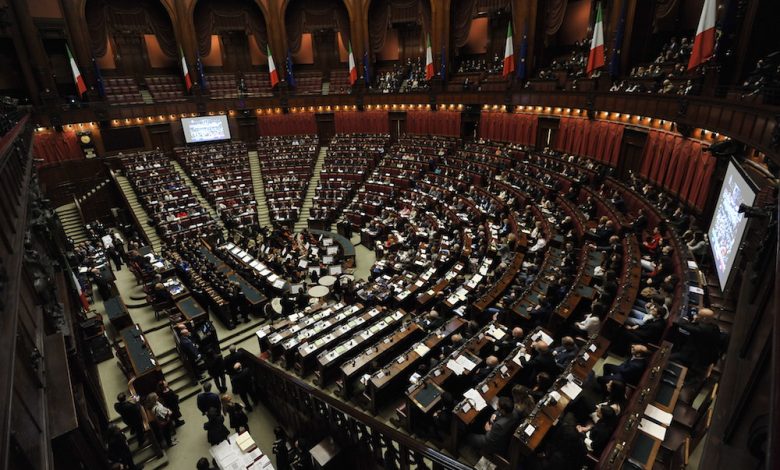 Transizione 5.0, il nodo degli esodati: le imprese chiedono risposte (immagine: “L’Europa a Roma - Celebrazioni del Parlamento italiano” di Camera dei deputati, CC BY-ND 2.0) transizione 5.0 Transizione 5.0, il nodo degli esodati: le imprese chiedono risposte parlamento italiano 780x470