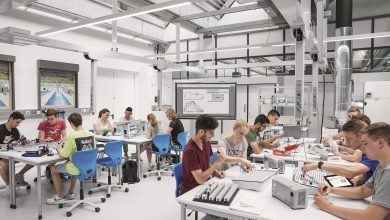 Project work Festo nell’ambito dell’automazione. festo Festo, un ponte tra ITS ed esigenze dell’industria 01 APERTURA 390x220