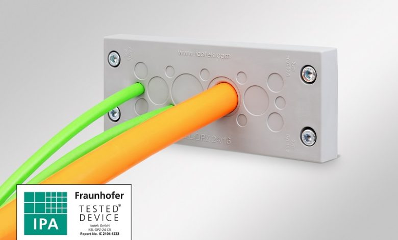 I supporti passacavo a membarana di icotek sono stati testati e certificati dal laboratorio Fraunhofer IPA e possono essere utilizzati in camera bianca con classificazione ISO Classe 1. Immagine: icotek Italia SRL