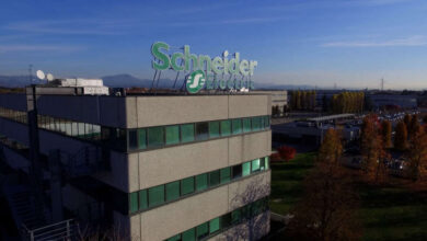 Schneider Electric acquisisce l'azienda statunitense PTC per 22,6 miliardi di dollari.