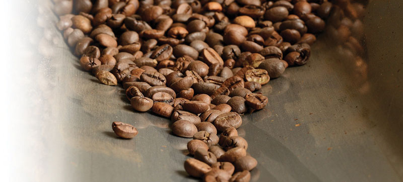 Fra i chicchi di caffè è necessario eliminare corpi estranei. visione Le sfide della visione nell’industria alimentare 4 8