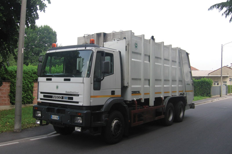 Una serie di sensori di pressione Trafag è utilizzata nei camion compattatori.