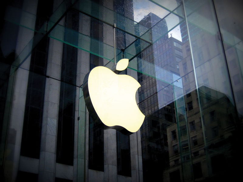 Nel 2003 Apple si è avventurata nel mercato della musica digitale introducendo iTunes.