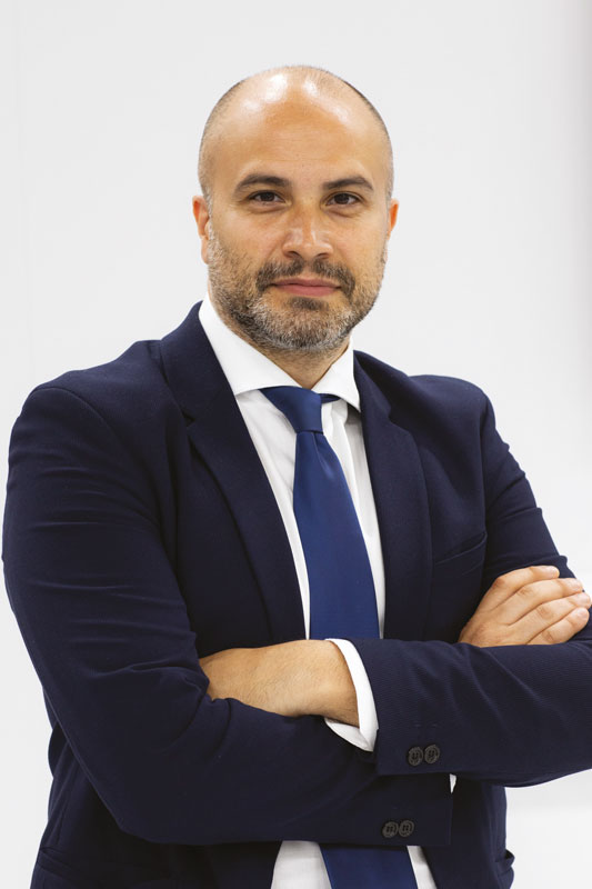 Donato Candiano, Deputy General Manager e Sales Manager di Omron Italia.   2 5