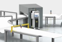 Il sistema di misura multi-parametrico Oktilab di Tecnosens consente il controllo qualità del vetro cavo in modo totalmente automatico, grazie all'integrazione di cobot e algoritmi intelligenti.