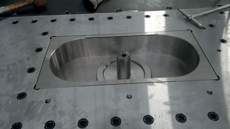 Eurotec ha all’attivo la costruzione di oltre 400 stampi per refrattario. Eurotec ha all’attivo la costruzione di oltre 400 stampi per refrattario.