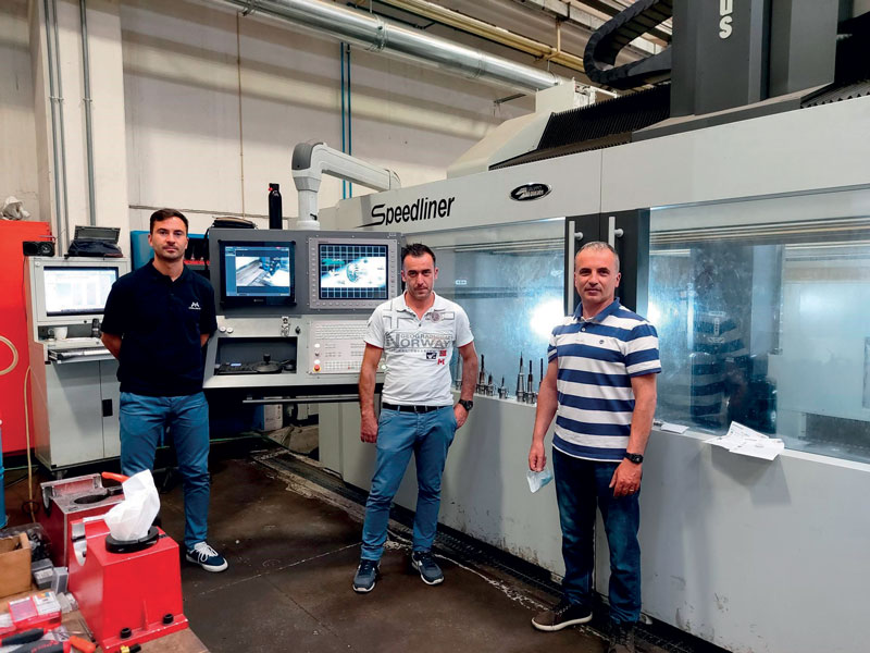 Da sinistra: Giacomo Paolini, Business Developer Moldino; Marco Sarnari, Process Optimizer Moldino; Maurizio Pennacchietti, Responsabile Ufficio CAM Plastmeccanica.