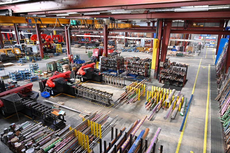 Vista dei reparti produttivi Lugand Aciers a Groissiat, in Francia.