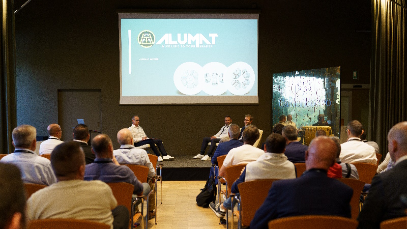 ALUMAT è specializzata in matrici per estrusione di alluminio