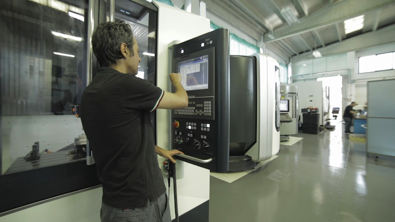 Firs Stampi: un percorso di crescita e innovazione