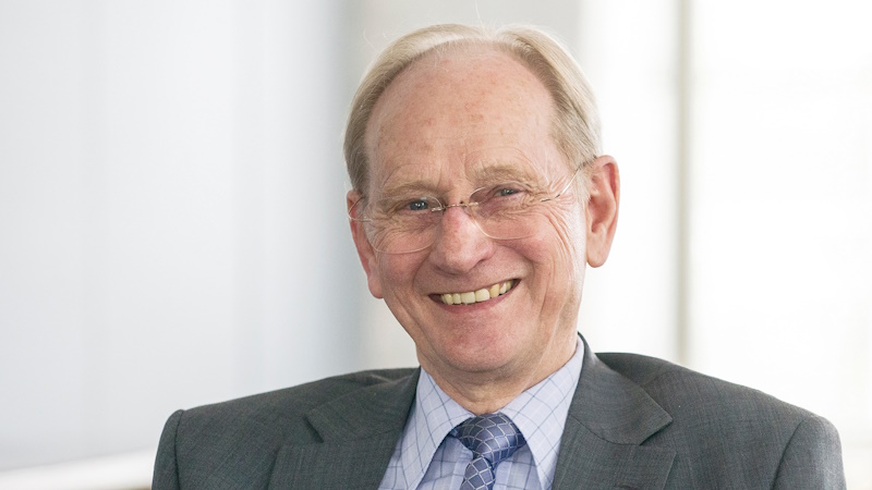 Tributo a Sir David McMurtry