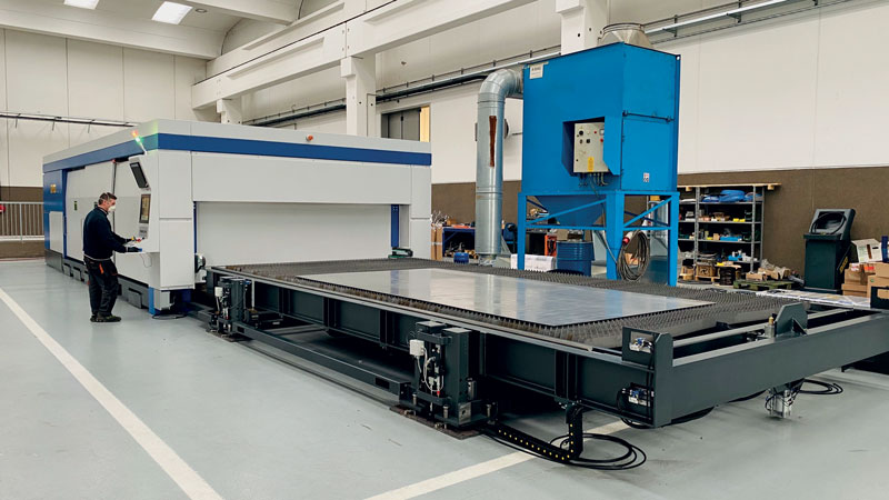 Anche nel campo del taglio laser, Soitaab offre macchine che possono coprire la più ampia gamma di dimensioni possibile.