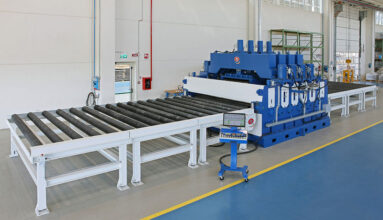 La spianatrice SP 31.40 S di MG SRL installata presso GAI Macchine Imbottigliatrici Spa.