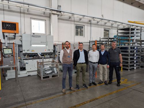 Da sinistra: Alberto Ferrari e Massimo Losi di RPC Piegatrici, Massimiliano Zonaro, Gianni Boldrin e Floriano Turatta di FLAMA.
