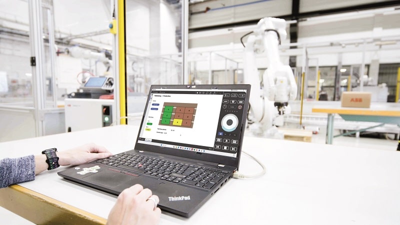 AppStudio di ABB si programma senza codice