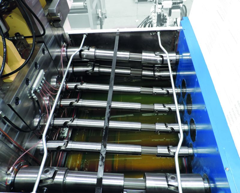 I raddrizzatori della linea Penta utilizzano una trasmissione a giunti omocinetici che garantisce massima efficienza e funzionamento nel tempo.