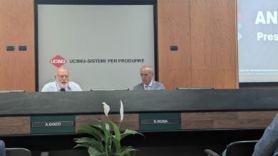 Le previsioni per il 2025 sono di leggero miglioramento, rispetto al 2024, ma i risultati attesi non sono certo brillanti. Questo, in sintesi, è il quadro illustrato dal presidente di UCIMU-SISTEMI PER PRODURRE, Riccardo Rosa, in occasione dell’Assemblea dei soci a cui è intervenuto il presidente di FEDERACCIAI, Antonio Gozzi.