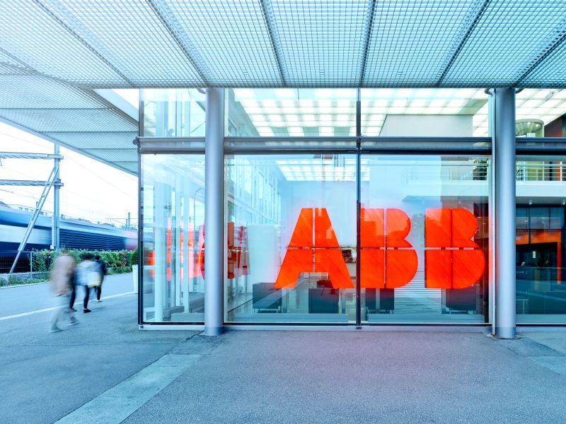 ABB ha annunciato oggi di aver firmato un accordo per la cessione della propria divisione ABB Robotics a SoftBank Group Corp.