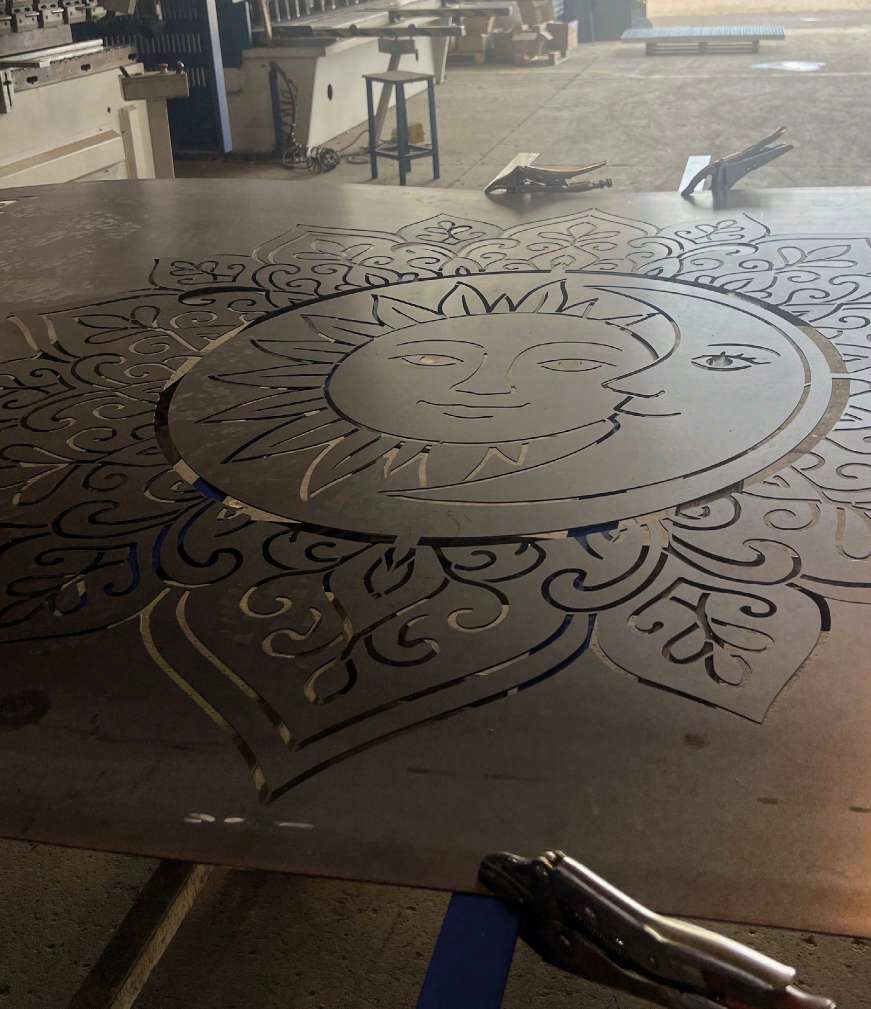 Oggi Zini esegue lavorazioni di taglio laser di ogni tipologia.
