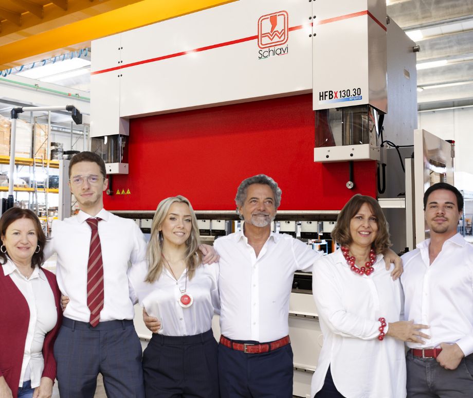 Schiavi Macchine annuncia la firma di un importante accordo di distribuzione con Corti Macchine Utensili come nuovo partner ufficiale per la regione Lombardia.