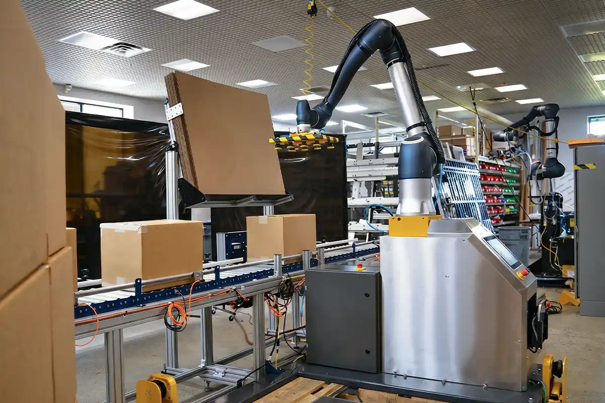 L’integrazione dei robot collaborativi nei sistemi produttivi industriali rappresenta oggi una delle leve più concrete per migliorare efficienza, flessibilità e continuità operativa nei contesti manifatturieri