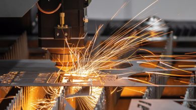 Gestire urgenza o consegne anticipate può essere molto complesso per officine e carpenterie visto che i dati necessari (disponibilità materiali e macchine, programmi di lavoro) possono essere dispersi in posti diversi e difficilmente raggiungibili. Per evitare ogni volta ore di investigazione è necessario un’integrazione software con soluzioni come CAMlab e Production Manager di Infolab.
