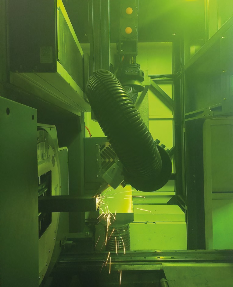 La Bodor M2e scelta da Brusati srl dispone dell’opzione taglio bevel.