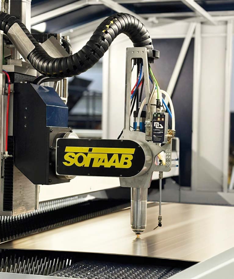 Fiberline Victory di Soitaab è equipaggiata con una sorgente laser da 60 kW.