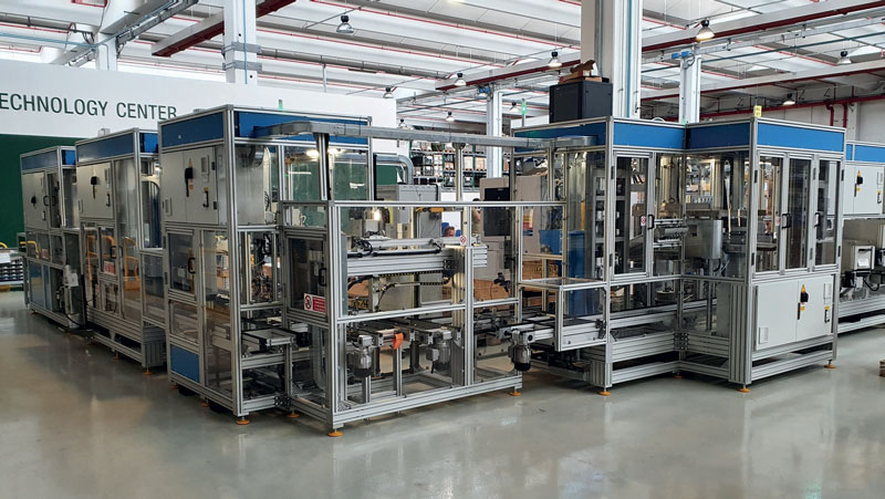 Stecam sviliuppa soluzioni su misura per l’Automotive implementando la parte Motion con attuatori elettrici Festo.